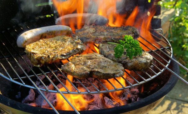 Nos conseils pour organiser une soirée barbecue réussie